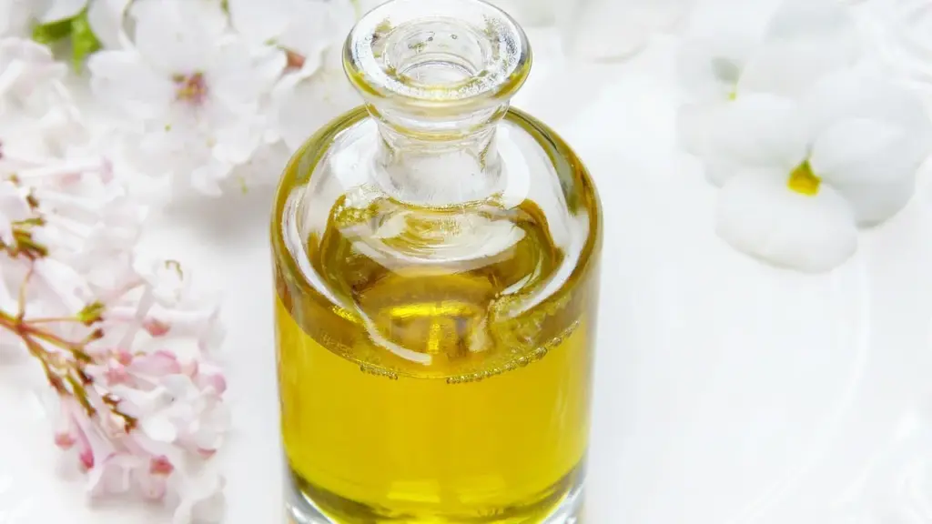 How Do I Choose the Best Quality Castor Oil for Hair Growth and Skin Care?