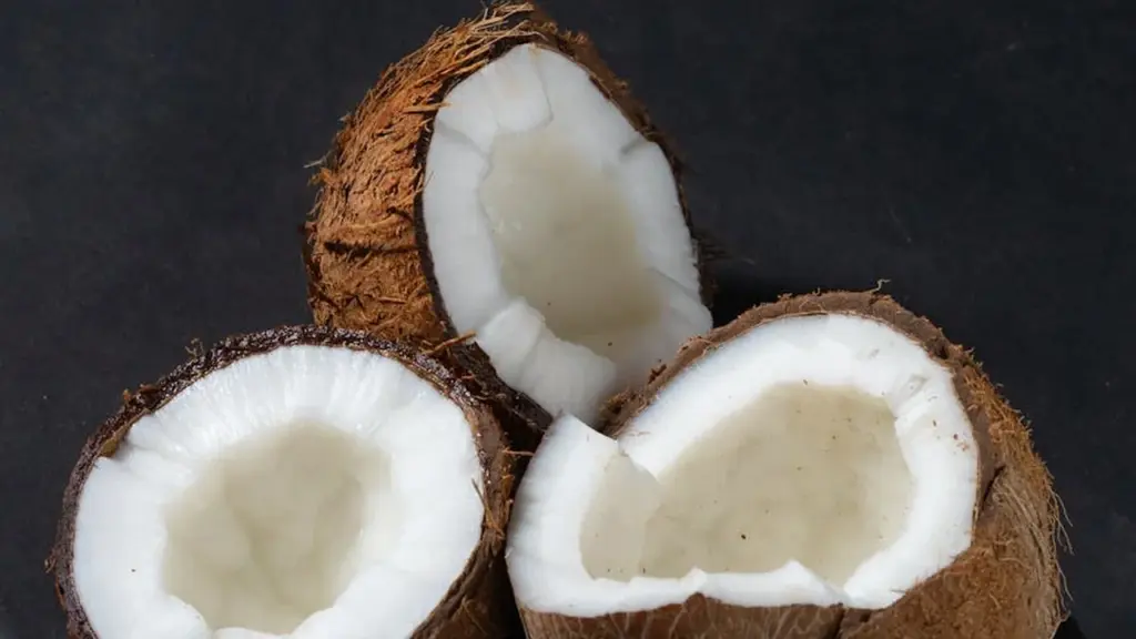 Coconut Oil vs. MCT Oil: What’s the Real Difference for Your Diet and Skin?