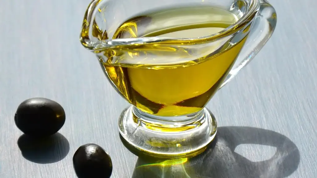 How Much Does a Gallon of Vegetable Oil Weigh?
